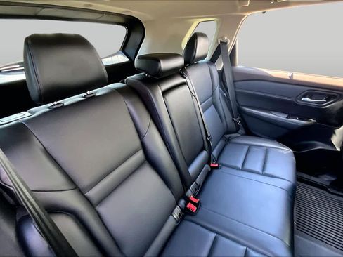 Certified 2023 Nissan Rogue SV w/ SV Premium B Package FWD image 19