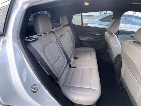 Used 2025 Buick Envista Avenir FWD image 23