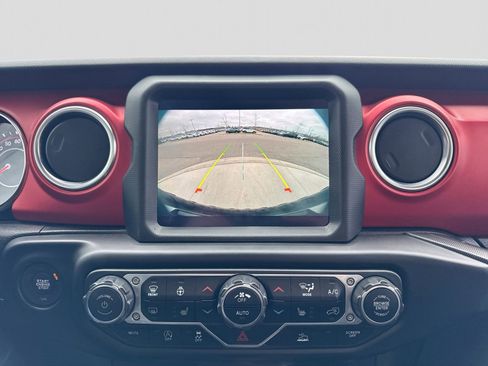 Used 2021 Jeep Wrangler Unlimited Rubicon w/ Uconnect 4C Nav & Sound Group AWD/4WD image 34