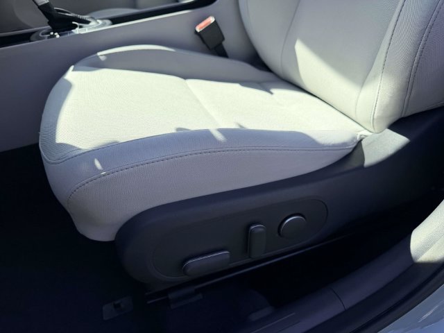 Used 2024 Hyundai Kona SEL AWD/4WD image 15