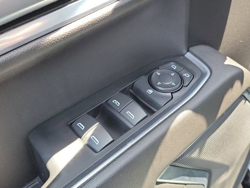 Used 2022 Chevrolet Silverado 1500 LT RWD image 15