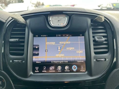 Used 2015 Chrysler 300 S image 22