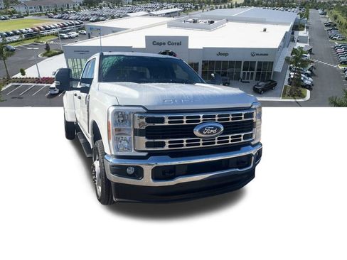 Used 2025 Ford F350 XLT image 6
