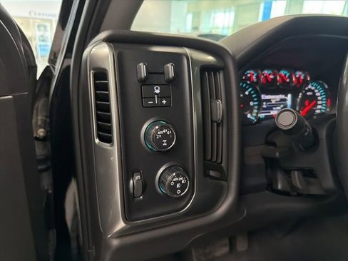 Used 2019 Chevrolet Silverado 1500 LT w/ All Star Edition AWD/4WD image 18