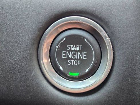 Certified 2024 GMC Yukon Denali Ultimate AWD/4WD image 31