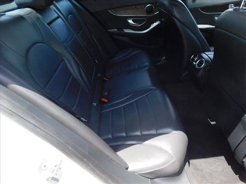 Used 2019 Mercedes-Benz C 300 Sedan image 27