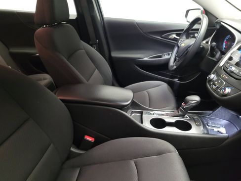 Used 2024 Chevrolet Malibu RS image 21