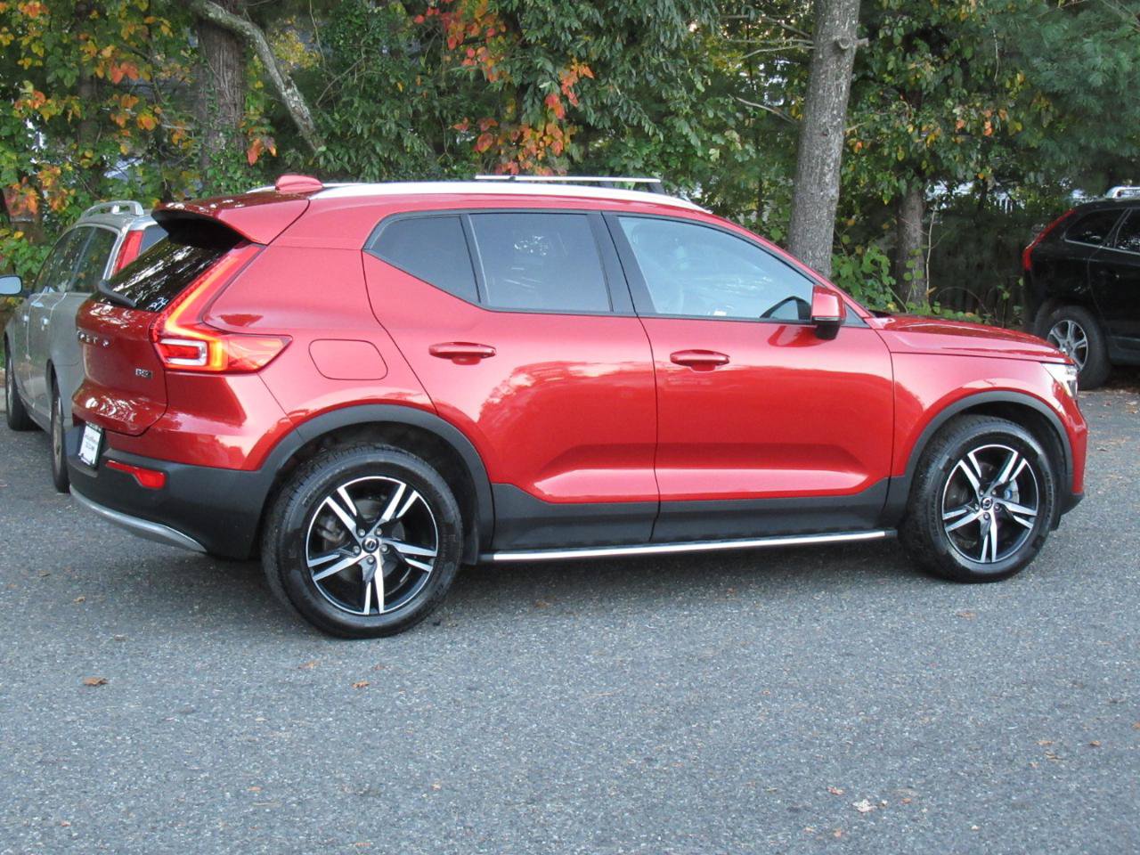 Used 2023 Volvo XC40 B5 Core AWD/4WD image 6
