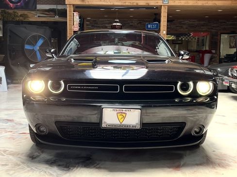 Used 2015 Dodge Challenger SXT Plus RWD image 7