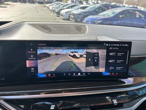 Used 2024 BMW X5 sDrive40i w/ M Sport Package image 15