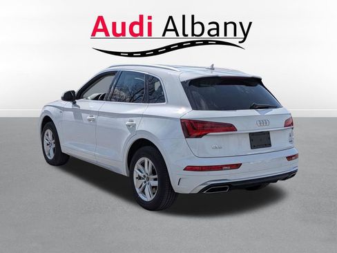 Used 2023 Audi Q5 2.0T Premium w/ Convenience Package image 6