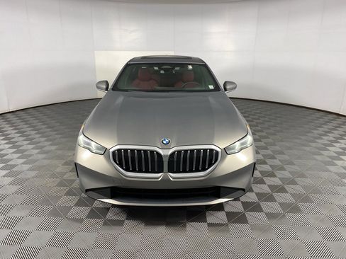 New 2026 BMW 530i xDrive w/ Premium Package image 2