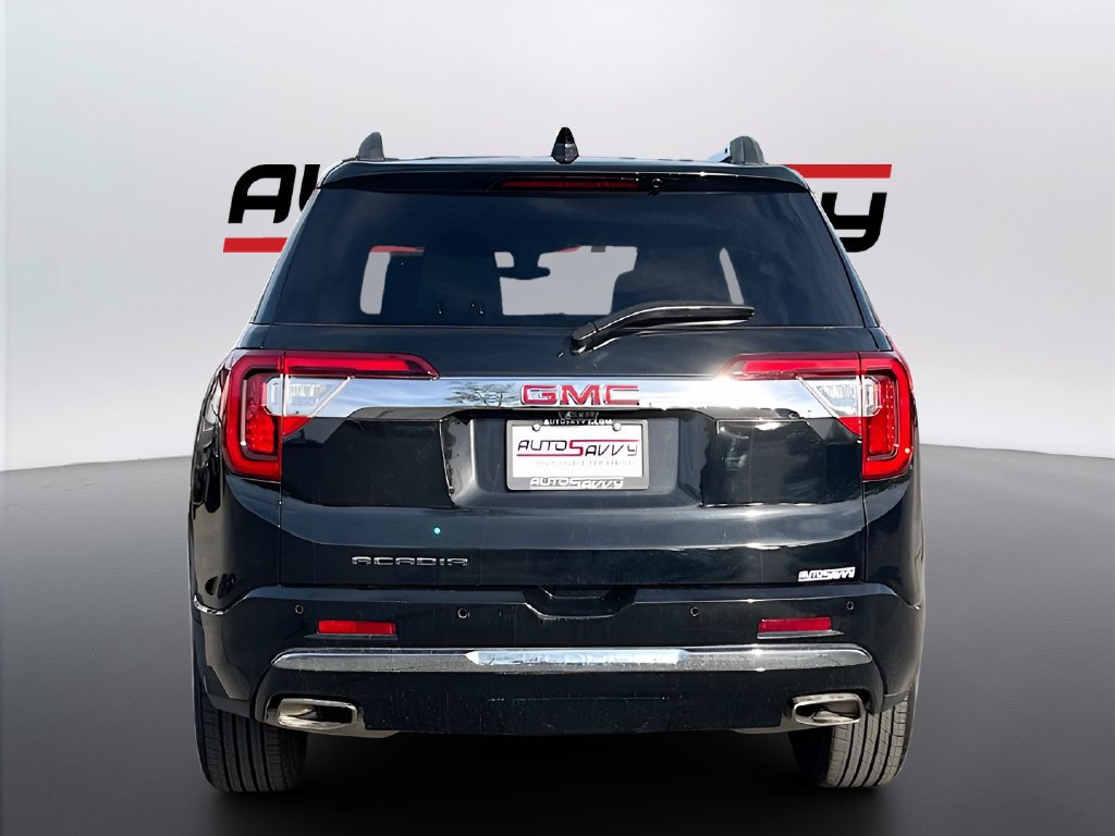 Used 2023 GMC Acadia Denali w/ Denali Technology Package FWD image 6