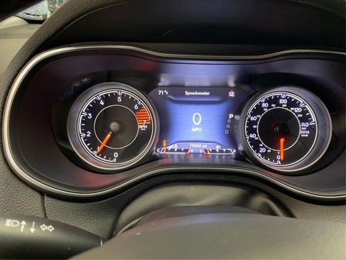 Used 2020 Jeep Cherokee Limited image 22