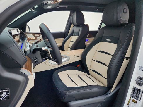 New 2026 Mercedes-Benz GLS 63 AMG 4MATIC image 17