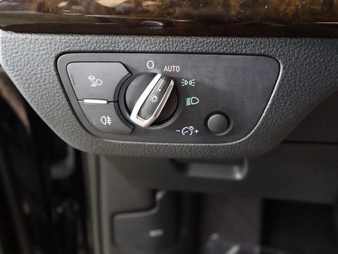 Used 2020 Audi Q5 2.0T Premium Plus image 38