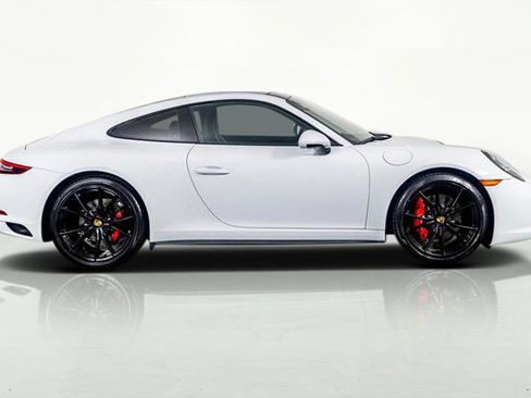 Used 2019 Porsche 911 Carrera 4S AWD/4WD image 5