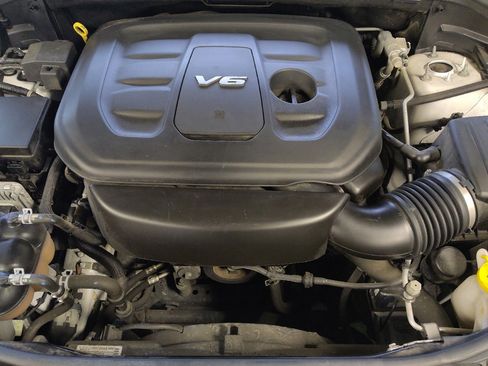 Used 2018 Jeep Grand Cherokee Altitude RWD image 30