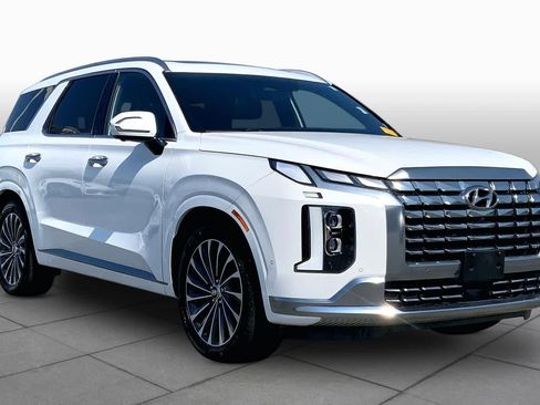 Used 2024 Hyundai Palisade Calligraphy AWD/4WD image 3