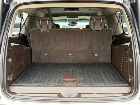 Used 2019 GMC Yukon XL Denali w/ Denali Ultimate Package image 29