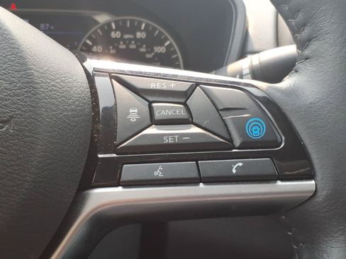 Used 2023 Nissan Altima 2.5 SL FWD image 16