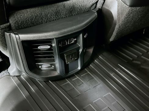 Used 2019 RAM 3500 Laramie image 26