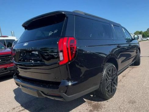 New 2027 Ford Expedition Max Platinum w/ Stealth Performance Package AWD/4WD image 2