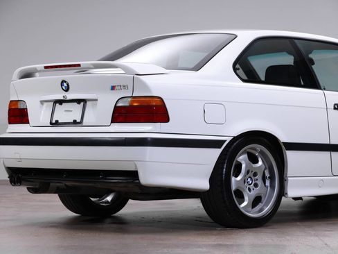 Used 1996 BMW M3 Coupe image 21