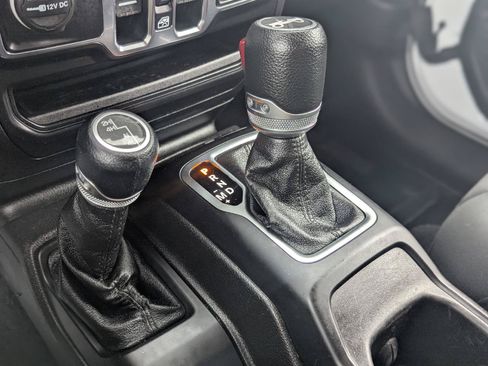 Used 2020 Jeep Wrangler Unlimited Sport S AWD/4WD image 26