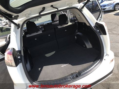 Used 2017 Toyota RAV4 XLE w/ Plus Special Value Package AWD/4WD image 18
