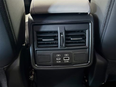 New 2025 Subaru Forester Limited image 25