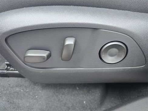 New 2026 Chevrolet Traverse LT image 19