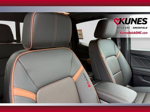 New 2026 GMC Canyon AT4 w/ Technology Plus Package AWD/4WD image 36