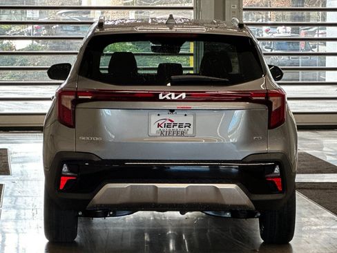 New 2026 Kia Seltos S image 4
