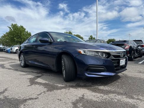 Used 2018 Honda Accord LX image 12