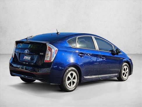 Used 2014 Toyota Prius Four image 5