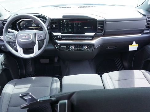 New 2026 GMC Sierra 1500 SLE image 12