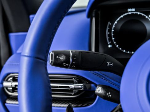 Used 2024 Aston Martin DB12 Coupe RWD image 30
