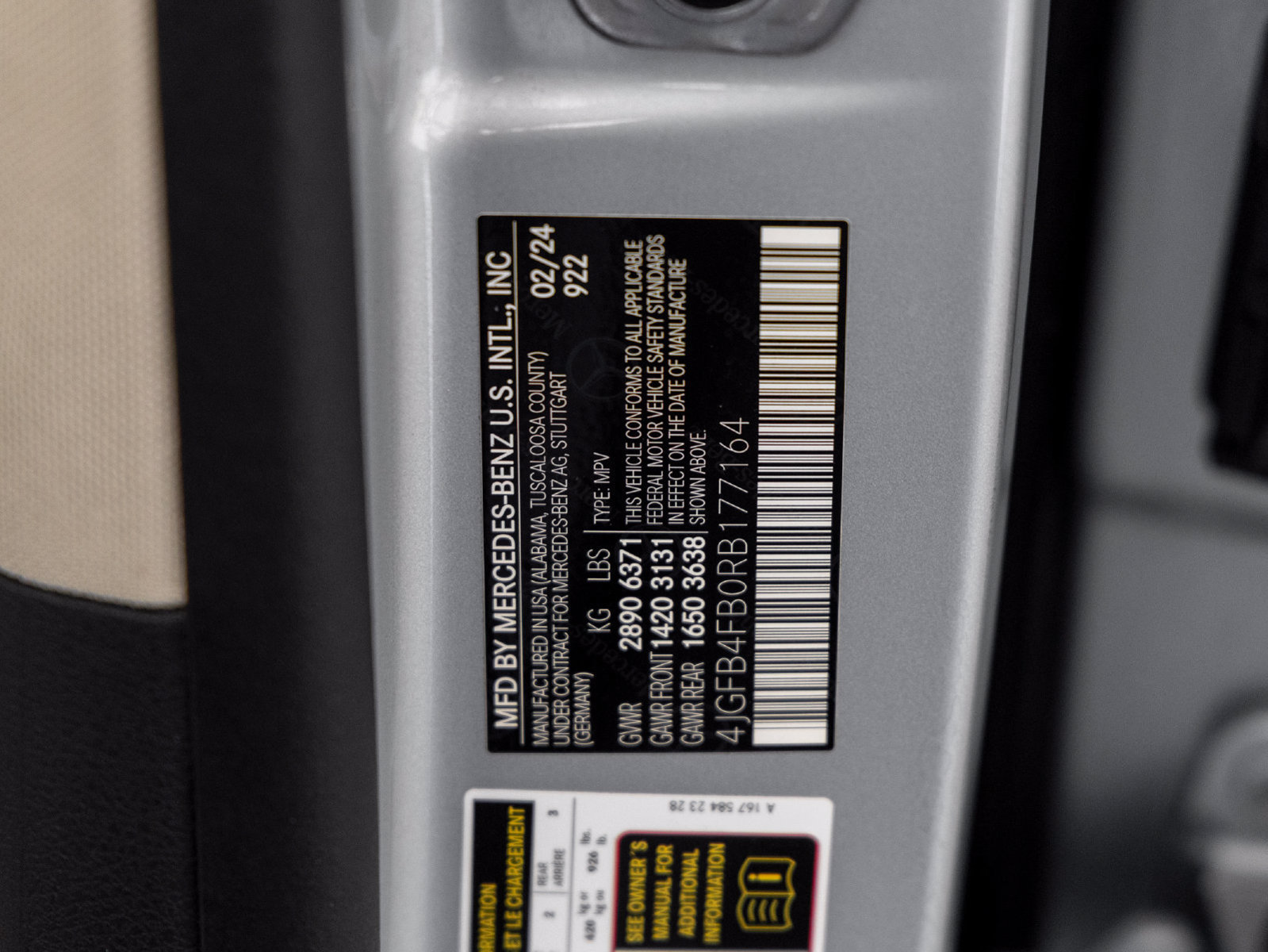 Used 2024 Mercedes-Benz GLE 350 4MATIC image 32