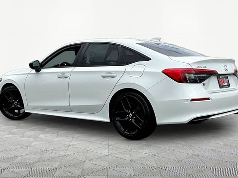 Used 2024 Honda Civic Sport image 4