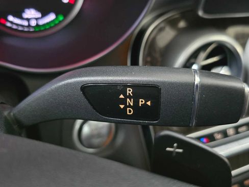 Used 2016 Mercedes-Benz C 350e Sedan image 40