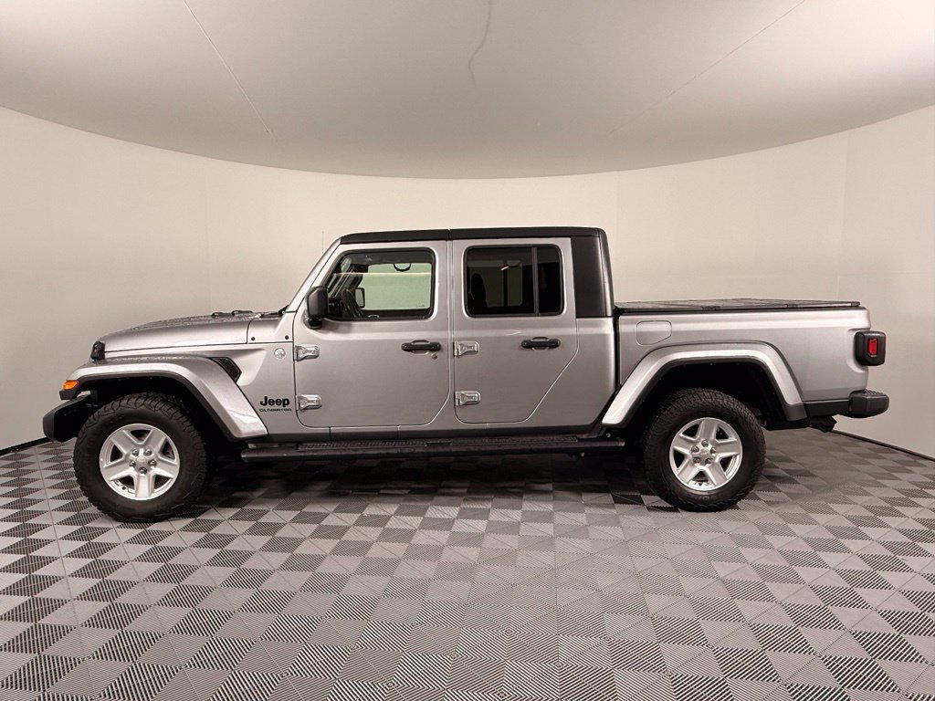 Used 2021 Jeep Gladiator Sport AWD/4WD image 12