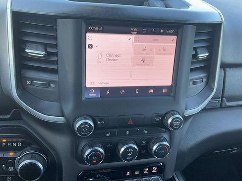 Used 2022 RAM 1500 Big Horn AWD/4WD image 21