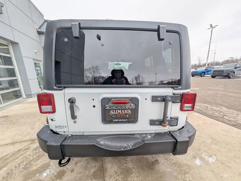 Used 2017 Jeep Wrangler Unlimited Sport w/ Quick Order Package 24S image 10