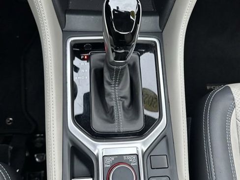 Used 2024 Subaru Forester Limited image 15