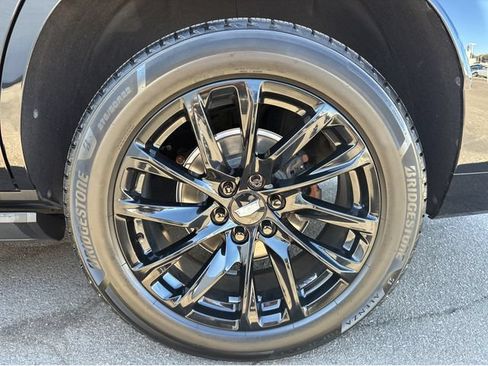 Certified 2021 Cadillac Escalade Sport Platinum w/ LPO, ONYX Package RWD image 17
