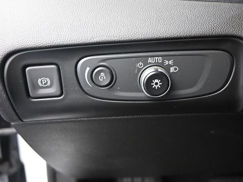 Used 2021 Buick Enclave Avenir w/ Avenir Technology Package image 33