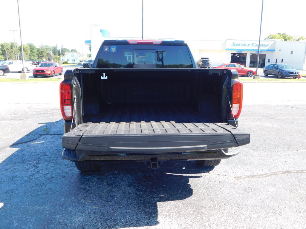 Used 2025 GMC Sierra 1500 Elevation w/ Elevation Premium Package AWD/4WD image 7