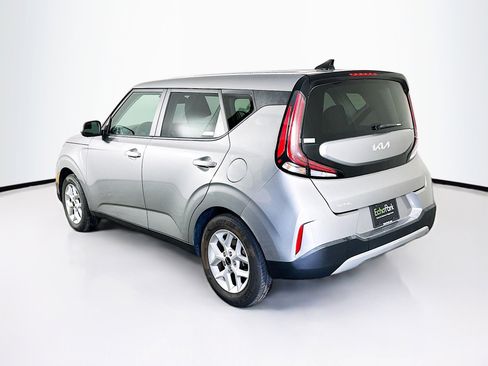 Used 2025 Kia Soul LX w/ LX Technology Package image 5