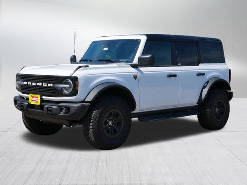Used 2026 Ford Bronco Badlands AWD/4WD image 3